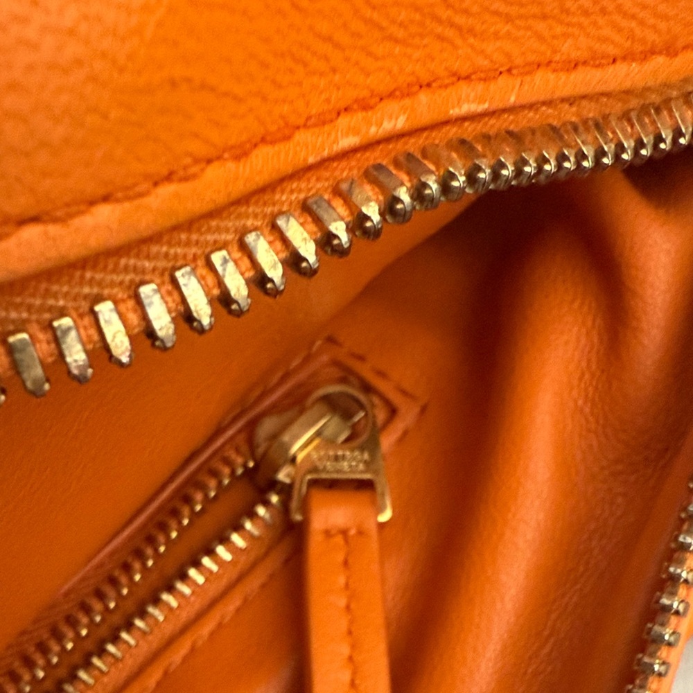 Bottega Veneta Intrecciato Twist Bag - Orange Handle Bags ... - Picture 8 of 14